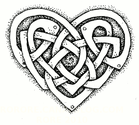 Irish Phrases You Can Use on Valentine's Day! (As Gaelige!)