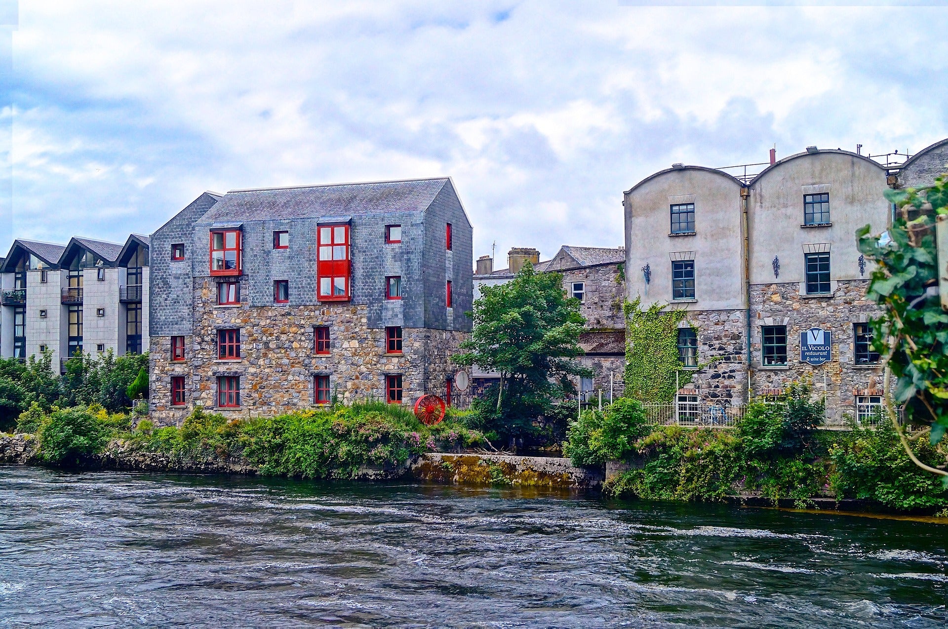 Galway: The City Of Music, Culture & Claddagh Rings