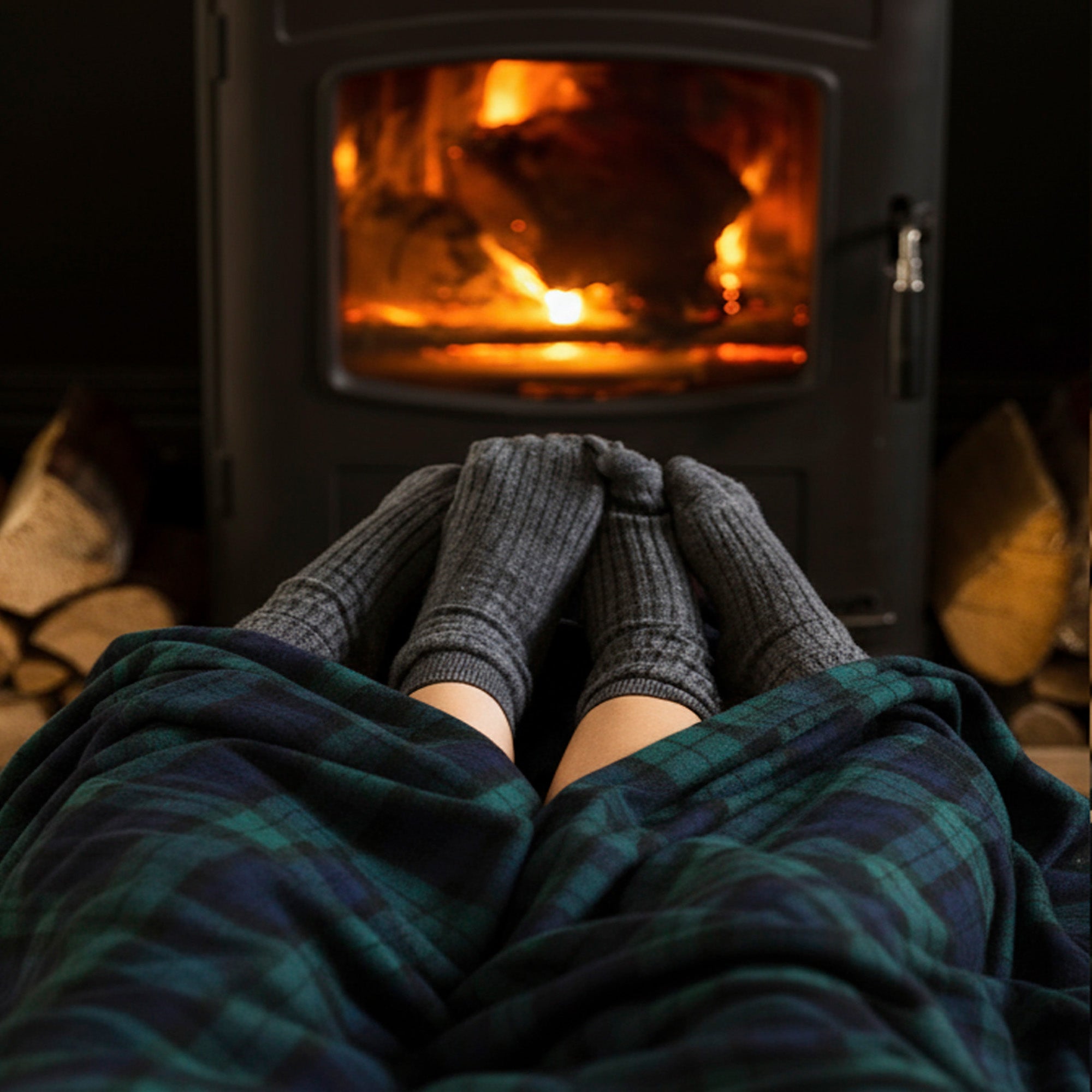 100% Irish Wool Tartan Throw Blanket - Blackwatch Plaid (54" x 71")