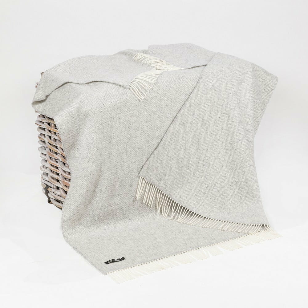 54" x 71" Merino Cashmere Wool Blend Throw Blanket (Pale Grey & Cream) 95% | 5% Ultra Soft Herringbone Pattern
