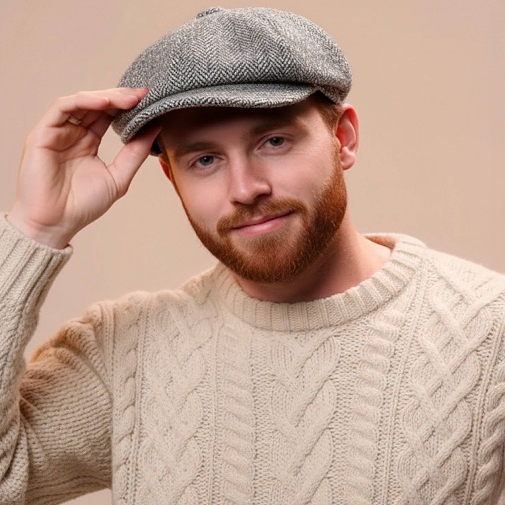 Irish Wool Tweed Newsboy Flat Cap – Light Gray Herringbone 8-Piece, 100% Donegal Wool Hat with Button Fastening
